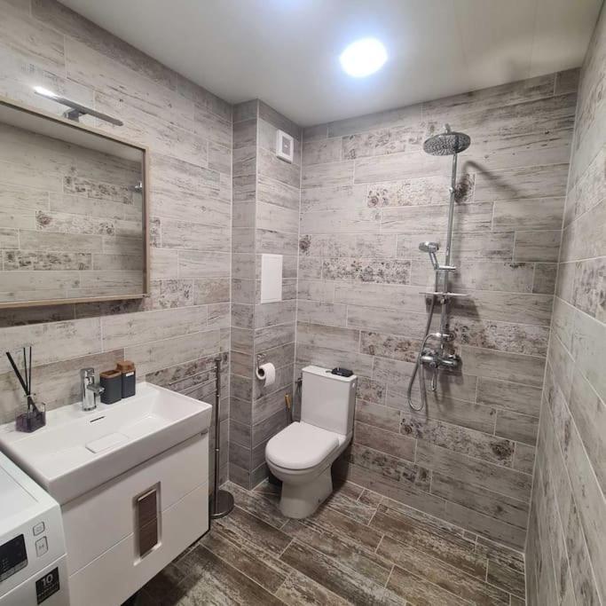 Fully Furnished Apartment-B7 ヴァルナ エクステリア 写真